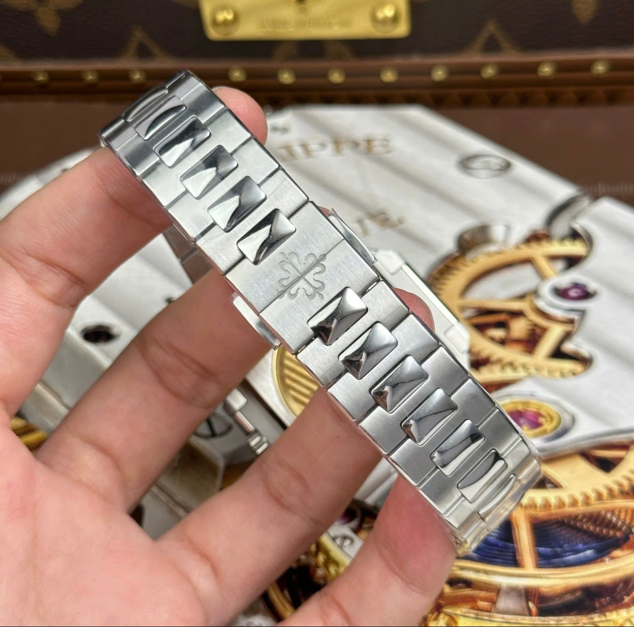 Patek Philippe Cubitus